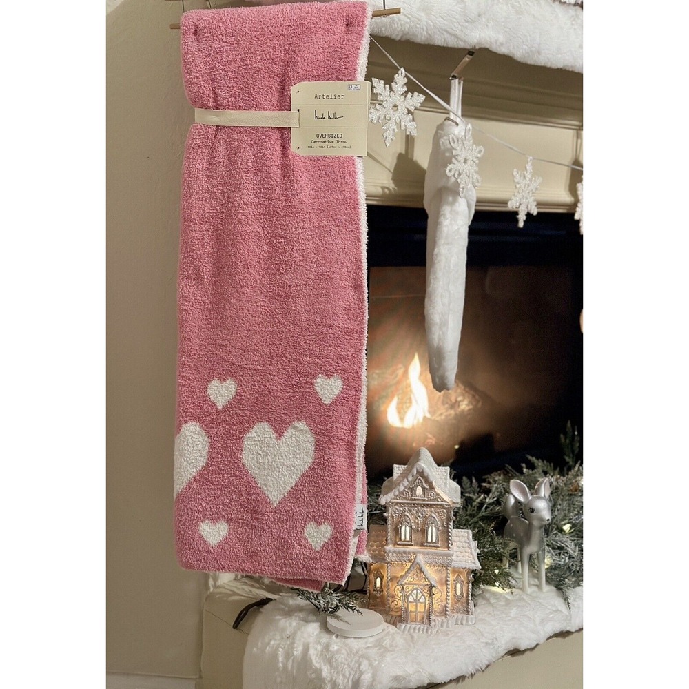 New Nicole Miller Pink and White Oversized‎ Heart Throw Blanket Valentines